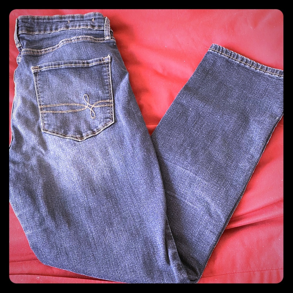 Denizen Levi’s Women Stretchy Skinny Jeans Size 10